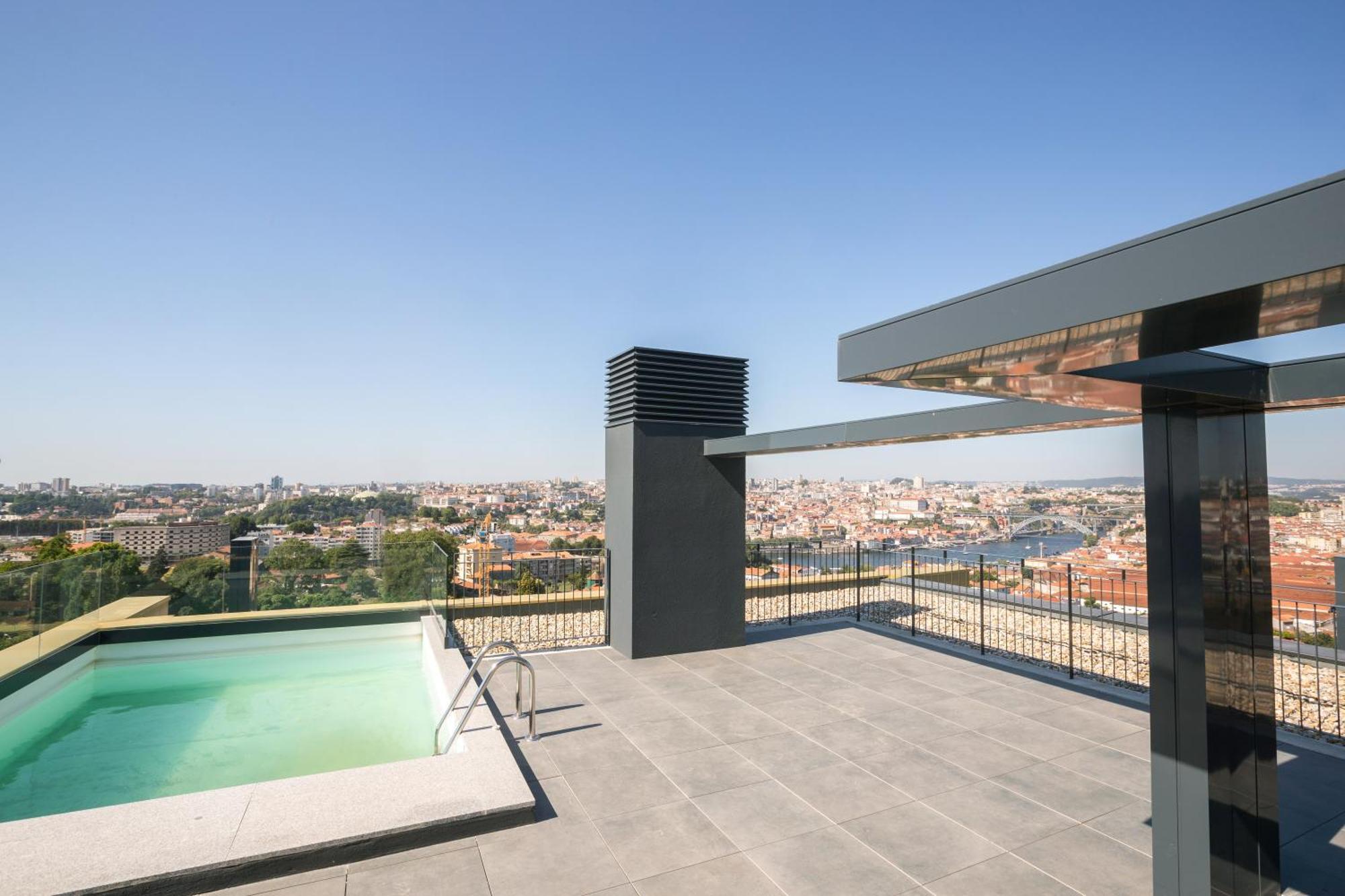 Апартаменты Brand New Luxurious Ap T2 - Amazing View- With Garage Вила-Нова-ди-Гая Экстерьер фото